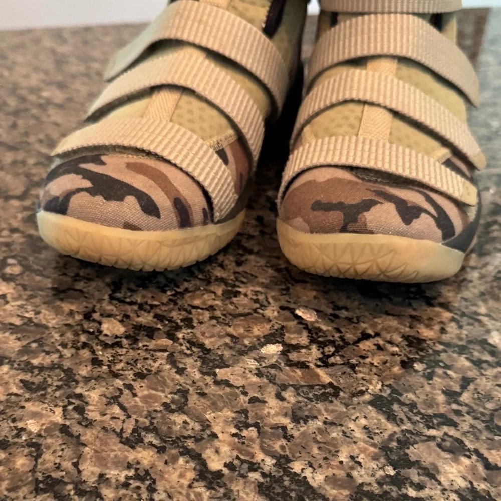 Nike LeBron Soldier High-Top Camo Sneakers EUC 6.5Y or 8 women’s